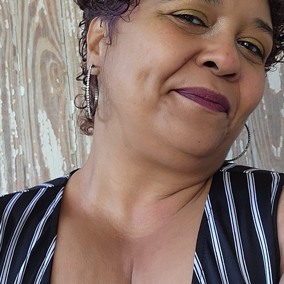 Meet your Posher, Rachel - Picture 7 of 16